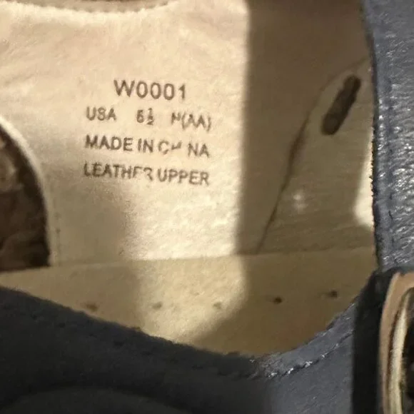 Propet Shoes - Picture 5 of 6